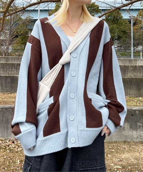 sedacle（セダクル）の「オーバーストライプニットカーディガン（カーディガン/ボレロ・メンズ・ブラック/ブルー系その他・MEDIUM/LARGE）」の5枚目の写真