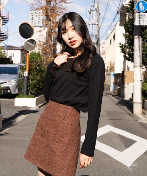 tolene(トレネ)の「シンプル無地ロングスリーブカットソー(Tシャツ/カットソー・レディース・ブラック/ホワイト・FREE)」の7枚目の写真