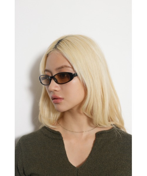 LAGUA GEM（ラグアジェム）の「CURVE SHAPE アイウェア（サングラス・レディース・ブラック/ブラウン・FREE）」の6枚目の写真