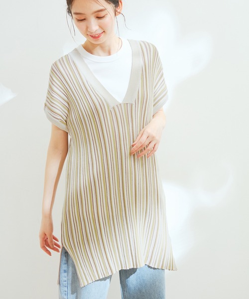 Jayro(ジャイロ)の「12Gガーターストライプ深Vネックプルオーバー(ニット/セーター・レディース・ベージュ/ブラック・M)」の1枚目の写真