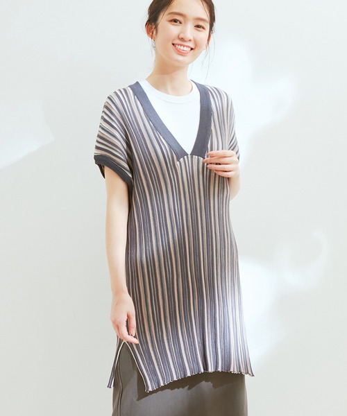 Jayro(ジャイロ)の「12Gガーターストライプ深Vネックプルオーバー(ニット/セーター・レディース・ベージュ/ブラック・M)」の2枚目の写真