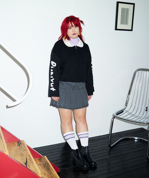 PUNYUS（プニュズ）の「スリーブロゴニットブルゾン（ブルゾン・レディース・パープル/ブラック・4/3）」の9枚目の写真