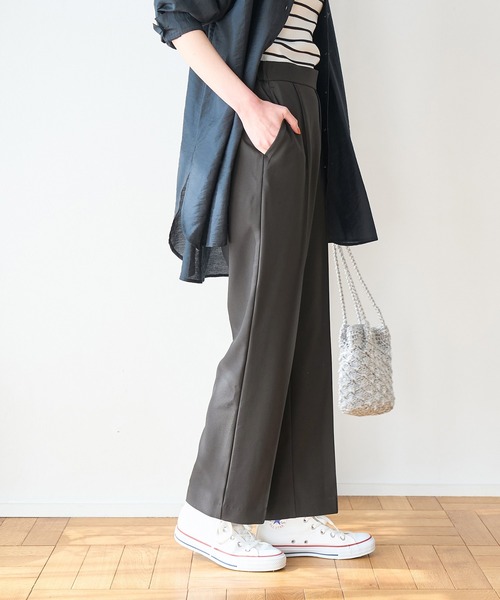 ROPE' PICNIC(ロペピクニック)の「ラク美/スティックパンツ(スラックス・レディース・ブラック/ベージュ/ターコイズブルー/イエロー・36/38/40)」の5枚目の写真