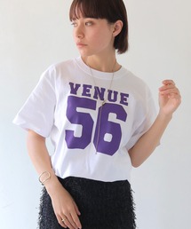 HER CLOSET | 【shemoshelly】WEB限定VENUE56ロゴTシャツ(Tシャツ/カットソー)