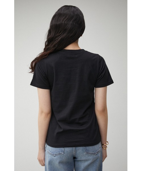 AZUL by moussy(アズールバイマウジー)の「FRONT MESSAGE LOGO PRINT Tシャツ/フロントメッセージロゴプリントTシャツ(Tシャツ/カットソー・レディース・オレンジ/ダークグリーン/ブラック/ホワイト・MEDIUM/SMALL)」の19枚目の写真