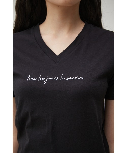 AZUL by moussy(アズールバイマウジー)の「FRONT MESSAGE LOGO PRINT Tシャツ/フロントメッセージロゴプリントTシャツ(Tシャツ/カットソー・レディース・オレンジ/ダークグリーン/ブラック/ホワイト・MEDIUM/SMALL)」の20枚目の写真