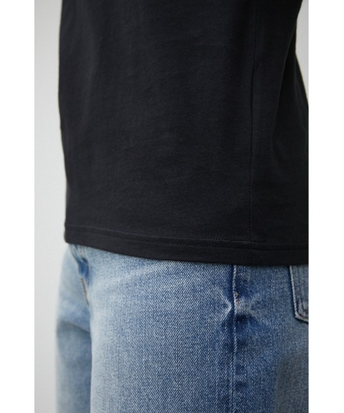 AZUL by moussy(アズールバイマウジー)の「FRONT MESSAGE LOGO PRINT Tシャツ/フロントメッセージロゴプリントTシャツ(Tシャツ/カットソー・レディース・オレンジ/ダークグリーン/ブラック/ホワイト・MEDIUM/SMALL)」の22枚目の写真