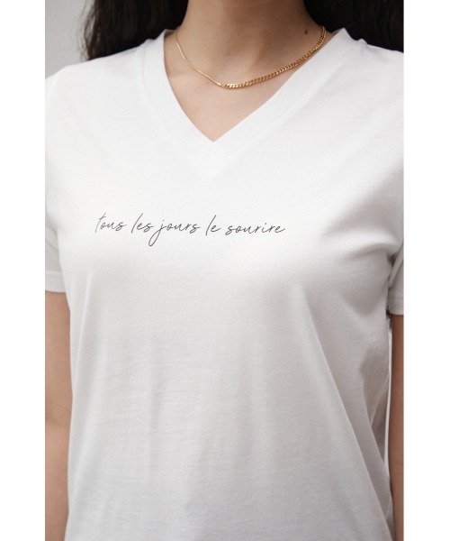 AZUL by moussy(アズールバイマウジー)の「FRONT MESSAGE LOGO PRINT Tシャツ/フロントメッセージロゴプリントTシャツ(Tシャツ/カットソー・レディース・オレンジ/ダークグリーン/ブラック/ホワイト・MEDIUM/SMALL)」の11枚目の写真