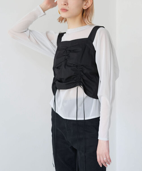 SLOBE citron.（スローブシトロン）の「SLOBE citron. ドロストデザインビスチェ（ベスト・レディース・ブラック・FREE）」の2枚目の写真