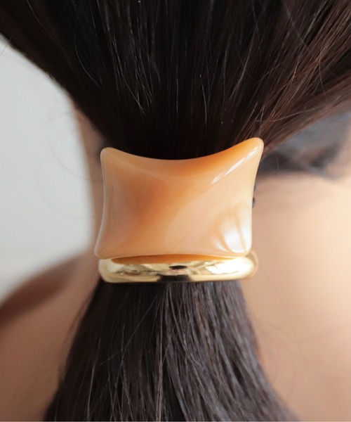 rapiecage(ラピエサージュ)の「マーブルレジンヘアゴム(その他ヘアアクセサリー・レディース・カーキ/オレンジ・FREE)」の3枚目の写真