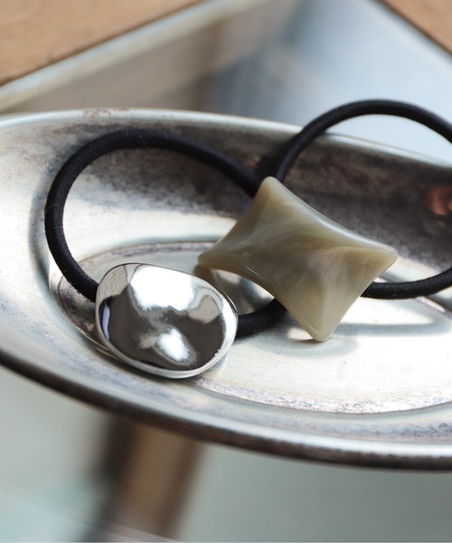 rapiecage(ラピエサージュ)の「マーブルレジンヘアゴム(その他ヘアアクセサリー・レディース・カーキ/オレンジ・FREE)」の10枚目の写真