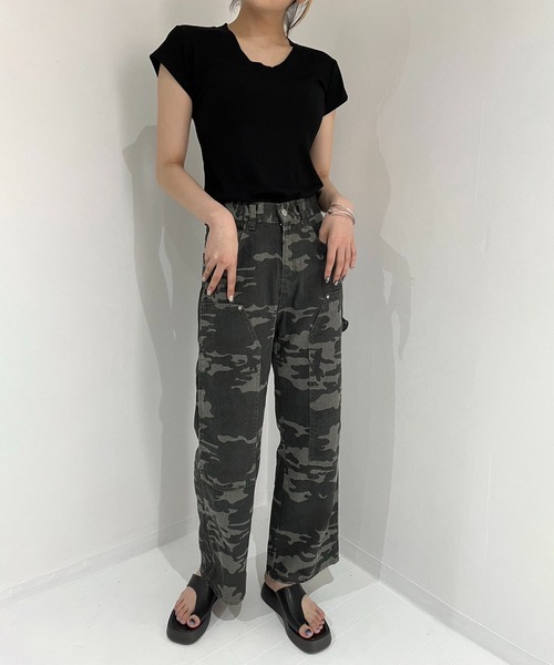 Jewelobe(ジュエローブ)の「カモフラージュダブルニーペインターパンツ(その他パンツ・レディース・カーキ・S/M)」の1枚目の写真