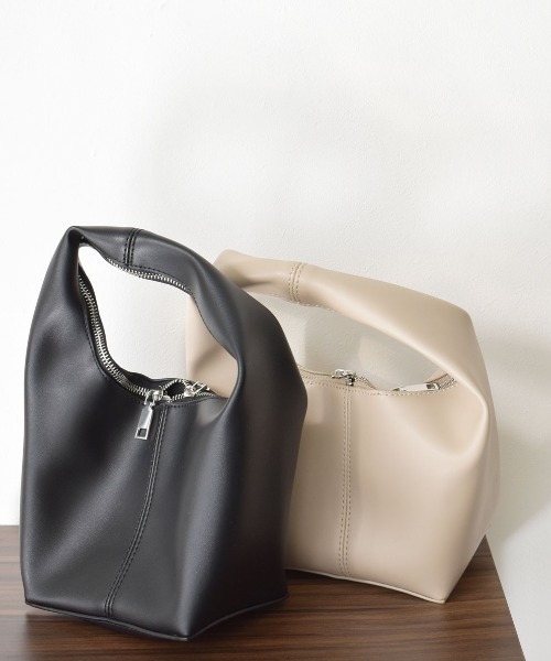 Reurie'（レウリィ）の「フルジップハンドバッグ / full zip hand bag バッグ ダブルジップ ワンハンドル ベージュ ブラック（ハンドバッグ・レディース・ブラック/ベージュ・FREE）」の22枚目の写真