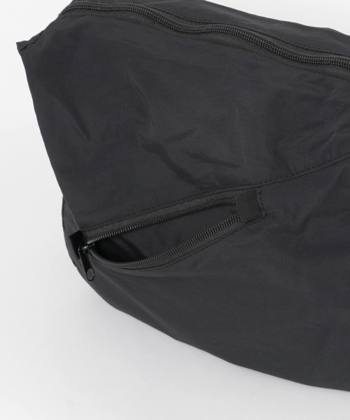 URBAN RESEARCH DOORS（アーバンリサーチドアーズ）の「Micro Ripstop Shoulder（ショルダーバッグ・メンズ・ベージュ/ライトカーキ/ブラック・-）」の12枚目の写真