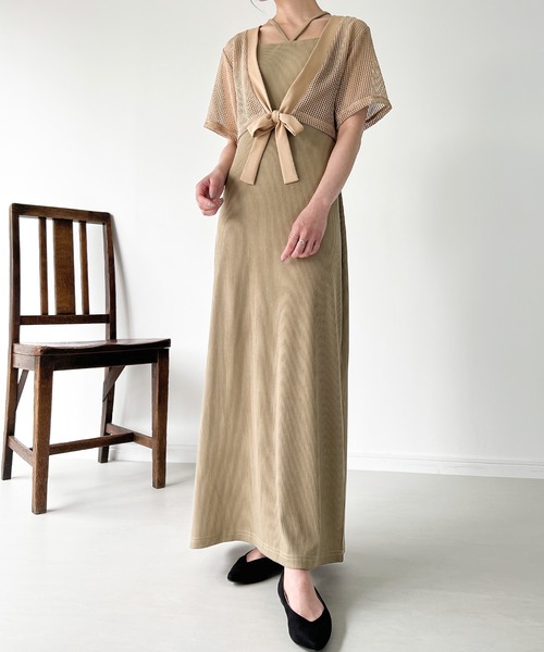 JUNOAH（ジュノア）の「【取り外し可能カップ付き】スクエアネック紐キャミワンピース+メッシュカーディガン（ワンピース・レディース・ブラック/グレイッシュベージュ/アイボリー・MEDIUM/LARGE/X-LARGE）」の15枚目の写真