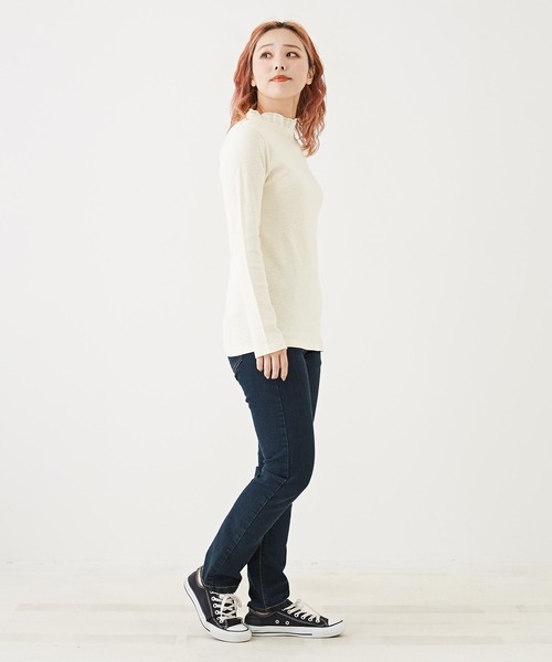 CUBE SUGAR(キューブシュガー)の「ショートスラブフライス無地長袖フリルネックインナー(Tシャツ/カットソー・レディース・ホワイト/ブラック/ダークグリーン/ブラウン/オレンジ/トップグレー・M)」の12枚目の写真