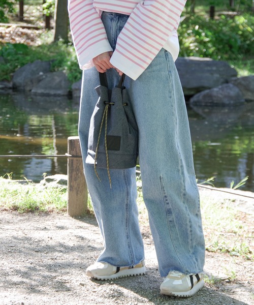 ASFVLT(アスファルト)の「ASFVLT (アスファルト) / 巾着2WAYバッグ DRAWSTRING SHOULDER BAG ドロストバッグ(ショルダーバッグ・レディース・ブラック/チャコールグレー/ベージュ・FREE)」の20枚目の写真