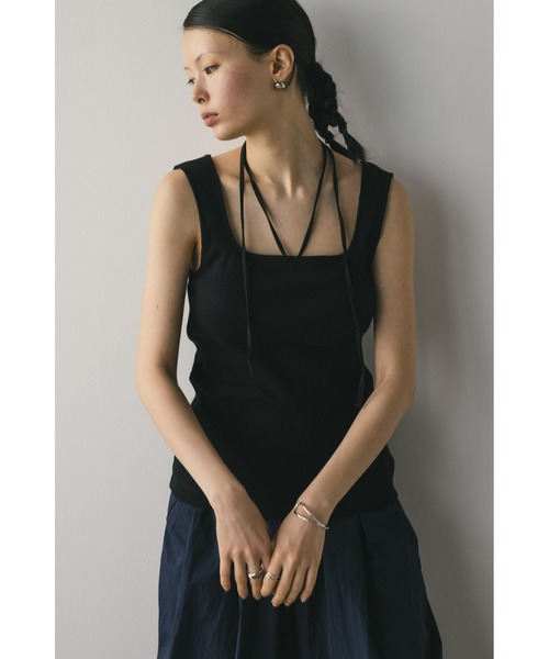 STYLEMIXER（スタイルミキサー）の「カップ付きストリングスクエアタンク（タンクトップ・レディース・ブラック/ブラウン/ベージュ・SMALL/MEDIUM）」の2枚目の写真
