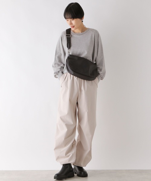 LEPSIM(レプシィム)の「ラグランショートプルオーバー 908527(Tシャツ/カットソー・レディース・グレー/ライトグリーン/ブラック/オフホワイト・FREE)」の17枚目の写真