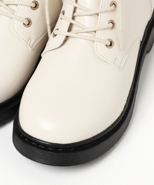 repipi armario（レピピ アルマリオ）の「レースアップブーツ（ブーツ・キッズ・アイボリー/ブラック/グレー・LARGE/MEDIUM/SMALL）」の8枚目の写真