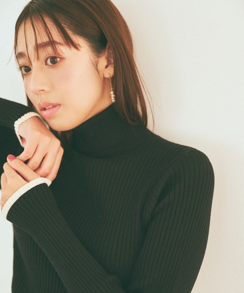 mysty woman(ミスティウーマン)の「【WEB限定】キャンディ配色タートルニット 977522(ニット/セーター・レディース・ホワイト系その他/ブラウン系その他2/グリーン系その他/ブラック系その他/ブラウン系その他/ベージュ系その他・FREE)」の3枚目の写真