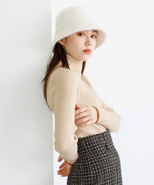 mysty woman(ミスティウーマン)の「【WEB限定】キャンディ配色タートルニット 977522(ニット/セーター・レディース・ホワイト系その他/ブラウン系その他2/グリーン系その他/ブラック系その他/ブラウン系その他/ベージュ系その他・FREE)」の5枚目の写真