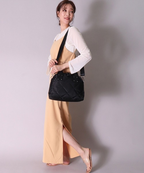 LIZDAYS（リズデイズ）の「(LF)【LIZDAYS】キルティング ナイロン ショルダーバッグ & トートバッグ（トートバッグ・レディース・ダークグレー/ブラック/ベージュ・ONE SIZE）」の4枚目の写真