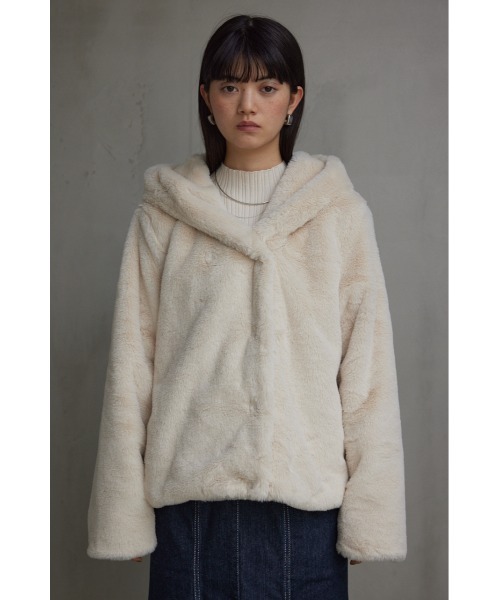 みの　AZUL BY MOUSSY B-HEAT フェイクファーブルゾン B-HEAT フェイクファーフーディーブルゾン[品番：AZLW0022796