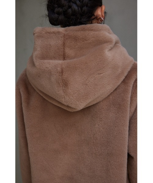 AZUL by moussy（アズールバイマウジー）の「B-HEATフラッフィーフェイクファーブルゾン（ブルゾン・レディース・ライトグレー/ライトブラウン/アイボリー/ブラック・SMALL/MEDIUM）」の14枚目の写真