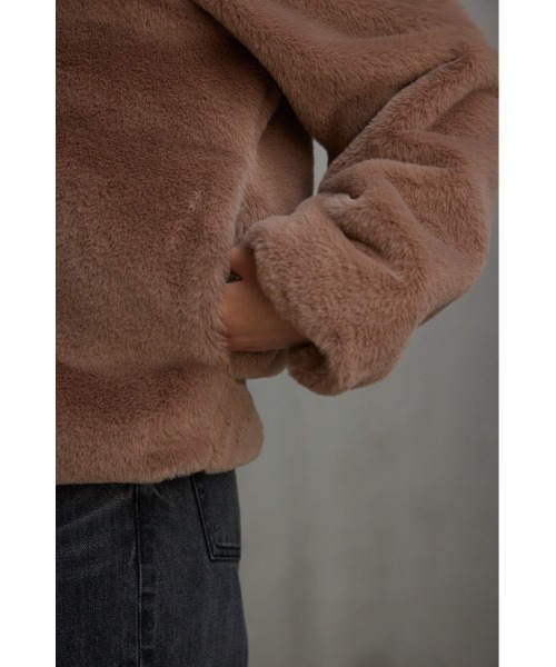 AZUL by moussy（アズールバイマウジー）の「B-HEATフラッフィーフェイクファーブルゾン（ブルゾン・レディース・ライトグレー/ライトブラウン/アイボリー/ブラック・SMALL/MEDIUM）」の16枚目の写真