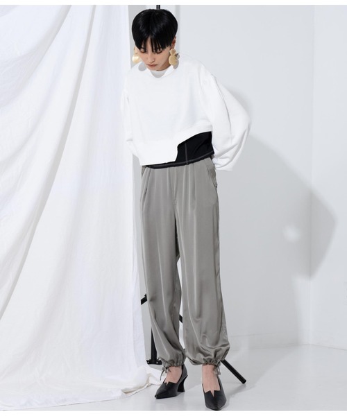 Settimissimo（セッティミッシモ）の「裏毛カットアウトショートプルオーバー（スウェット・レディース・ブラック/オフホワイト・FREE）」の9枚目の写真