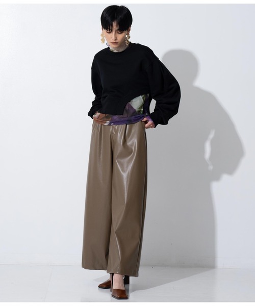 Settimissimo（セッティミッシモ）の「裏毛カットアウトショートプルオーバー（スウェット・レディース・ブラック/オフホワイト・FREE）」の15枚目の写真