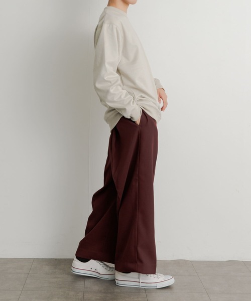 SENSE OF PLACE by URBAN RESEARCH（センスオブプレイスバイアーバンリサーチ）の「フェイクスエードスウェットシャツ（スウェット・メンズ・ライトベージュ/ブラック/オリーブ/ブルー・MEDIUM/LARGE）」の15枚目の写真