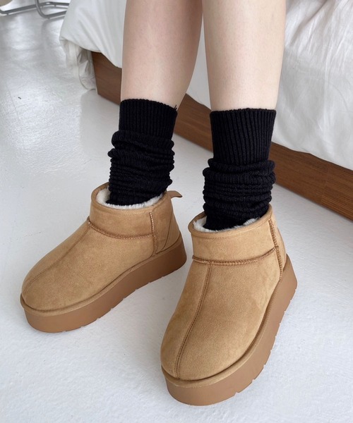 Heather(ヘザー)の「ボリュームリブSOX 990721(ソックス/靴下・レディース・ブラック/ホワイト・ONE SIZE)」の1枚目の写真