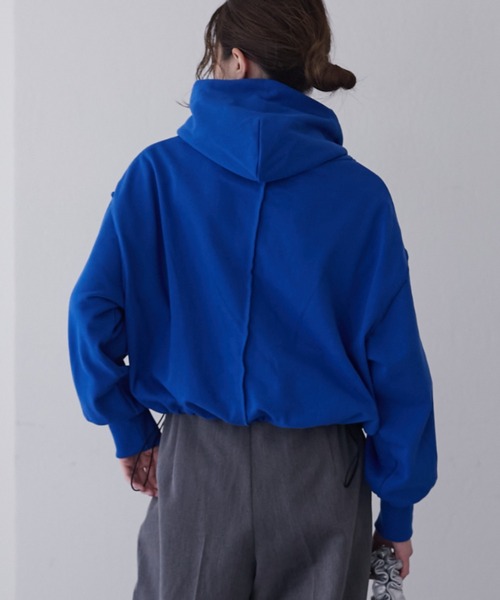 CIAOPANIC TYPY（チャオパニックティピー）の「クロップド丈ドロスト付き裏毛フーディー（パーカー・レディース・ブルー/ライトグレー/ブラック/グレー・ONE SIZE）」の19枚目の写真