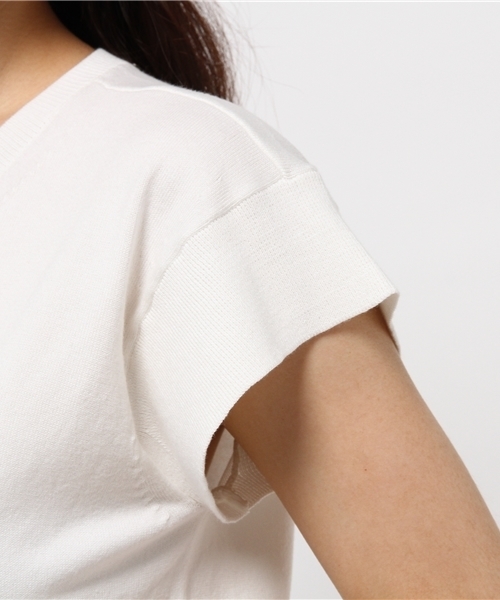 mystic（ミスティック）の「ワイドリブVネックプルオーバー（ニット/セーター・レディース・オフホワイト/レッド/グレー/ネイビー/カーキ・ﾌﾘ-）」の12枚目の写真