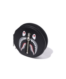A BATHING APE（アベイシングエイプ）の「SHARK LEATHER COIN CASE M