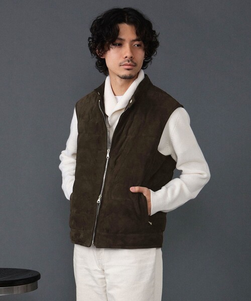 EMMETI（エンメティ）の「EMMETI / スエード ダウンベスト（ベスト・メンズ・ダークブラウン/ネイビー・44/46/48/50/54/52）」の4枚目の写真