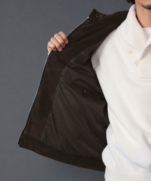 EMMETI（エンメティ）の「EMMETI / スエード ダウンベスト（ベスト・メンズ・ダークブラウン/ネイビー・44/46/48/50/54/52）」の7枚目の写真