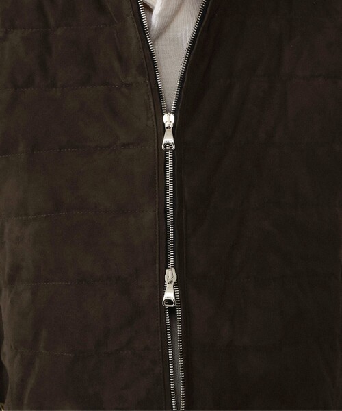 EMMETI（エンメティ）の「EMMETI / スエード ダウンベスト（ベスト・メンズ・ダークブラウン/ネイビー・44/46/48/50/54/52）」の8枚目の写真