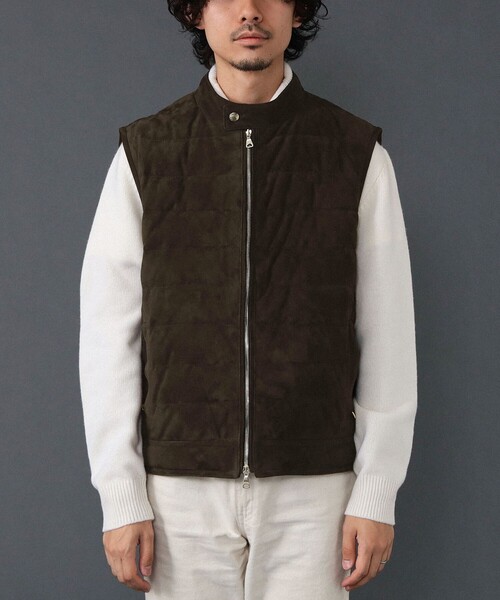 EMMETI（エンメティ）の「EMMETI / スエード ダウンベスト（ベスト・メンズ・ダークブラウン/ネイビー・44/46/48/50/54/52）」の9枚目の写真