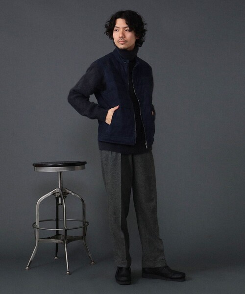 EMMETI（エンメティ）の「EMMETI / スエード ダウンベスト（ベスト・メンズ・ダークブラウン/ネイビー・44/46/48/50/54/52）」の17枚目の写真