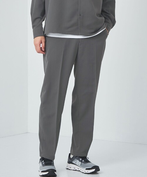 green label relaxing（グリーンレーベルリラクシング）の「クリスプツイル ワイド ユーティリティ パンツ -ストレッチ・防シワ・接触冷感-（その他パンツ・メンズ・ダークグレー/ロイヤルブルー・S/M/L/XL）」の2枚目の写真