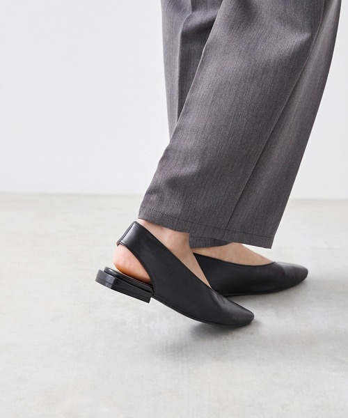 menue（メヌエ）の「スクエアトゥ バックストラップ パンプス（パンプス・レディース・アイボリー/ブラック/シルバー・25.5cm/25.0cm/24.5cm/24.0cm/23.5cm/23.0cm/22.5cm/22.0cm）」の14枚目の写真