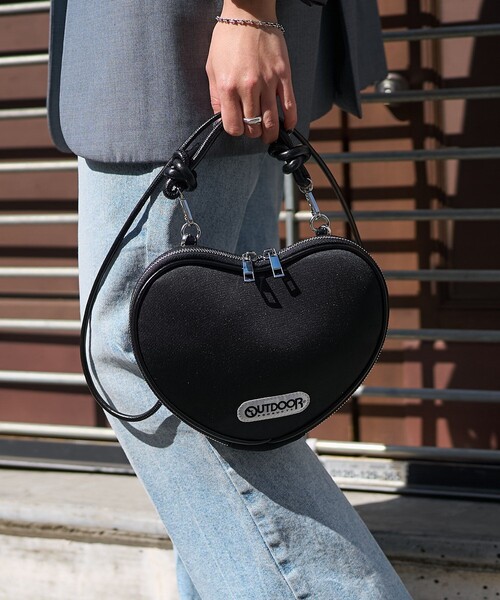 PUBLUX（パブリュクス）の「OUTDOOR PRODUCTS × PUBLUX/アウトドアプロダクツ 別注ダンボールハートバッグ　限定展開（ショルダーバッグ・レディース・オフホワイト/ブラック・ONE SIZE）」の8枚目の写真