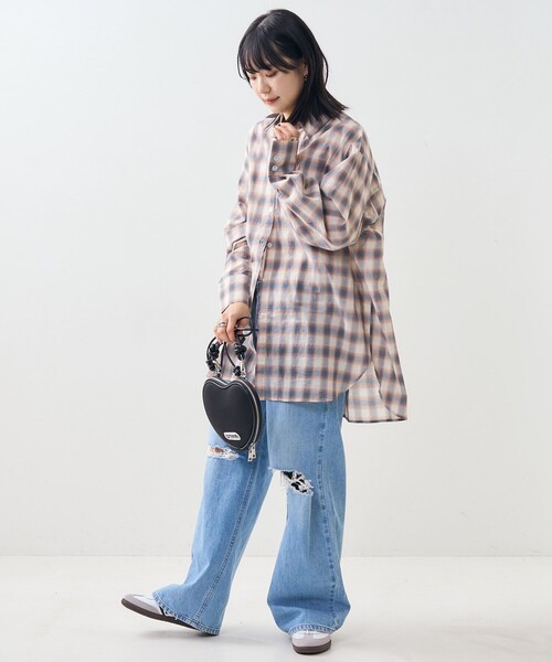 PUBLUX（パブリュクス）の「OUTDOOR PRODUCTS × PUBLUX/アウトドアプロダクツ 別注ダンボールハートバッグ　限定展開（ショルダーバッグ・レディース・オフホワイト/ブラック・ONE SIZE）」の16枚目の写真