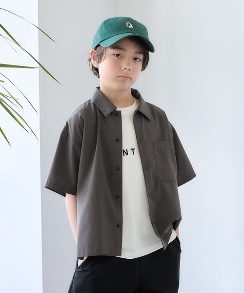 GLOBAL WORK(グローバルワーク)の「エアかるシャツ半袖/986191(シャツ/ブラウス・キッズ・ブラック/チャコール・120cm/130cm/140cm/150cm/160cm/170cm)」の2枚目の写真