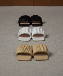fluffy gather flat sandal / フラッフィーギャザーフラットサンダル