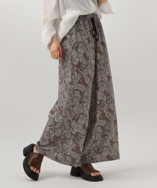 BAYFLOW(ベイフロー)の「アソートガラリラックスパンツ(その他パンツ・レディース・ネイビー/レッド/グリーン/モカ・SMALL/MEDIUM)」の6枚目の写真