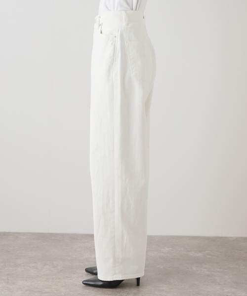 La TOTALITE(ラトータリテ)の「【YANUK/ヤヌーク】JOAN Loose Straight(デニムパンツ・レディース・ホワイト・22/23/24/25)」の6枚目の写真